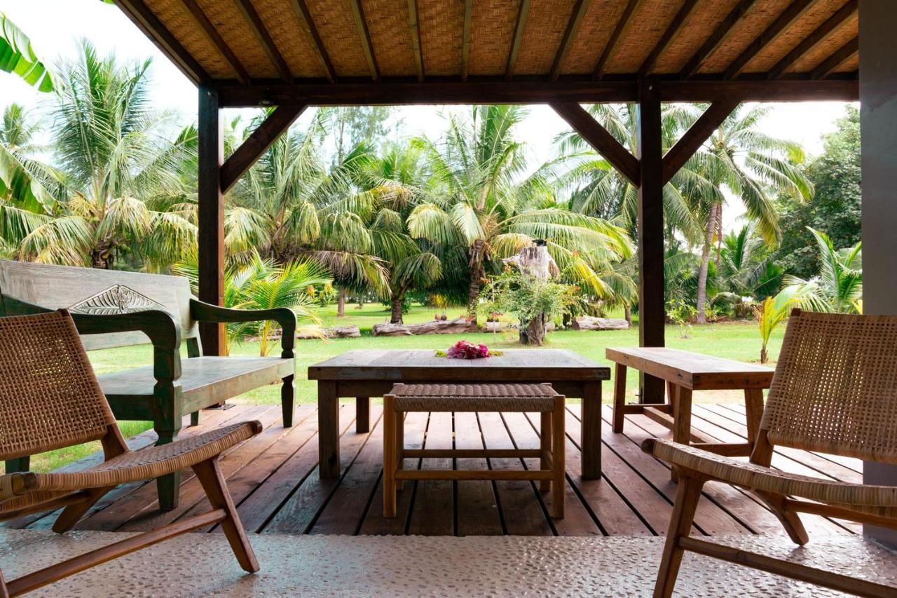 Fare Tiaia Hotel Temae Exterior photo